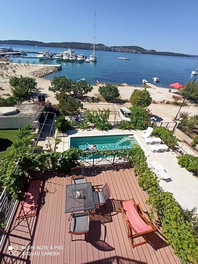 Apartments Gina Trogir