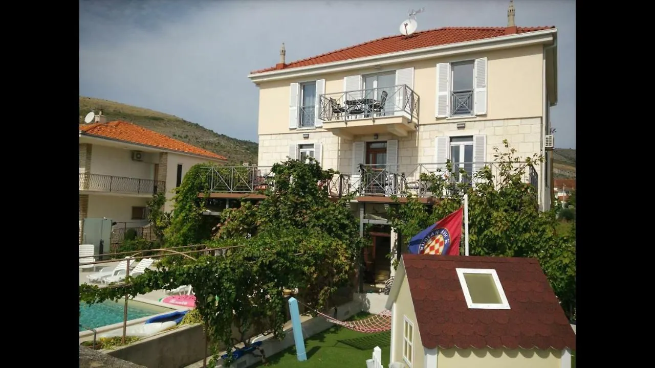 Apartments Gina Trogir Croatia