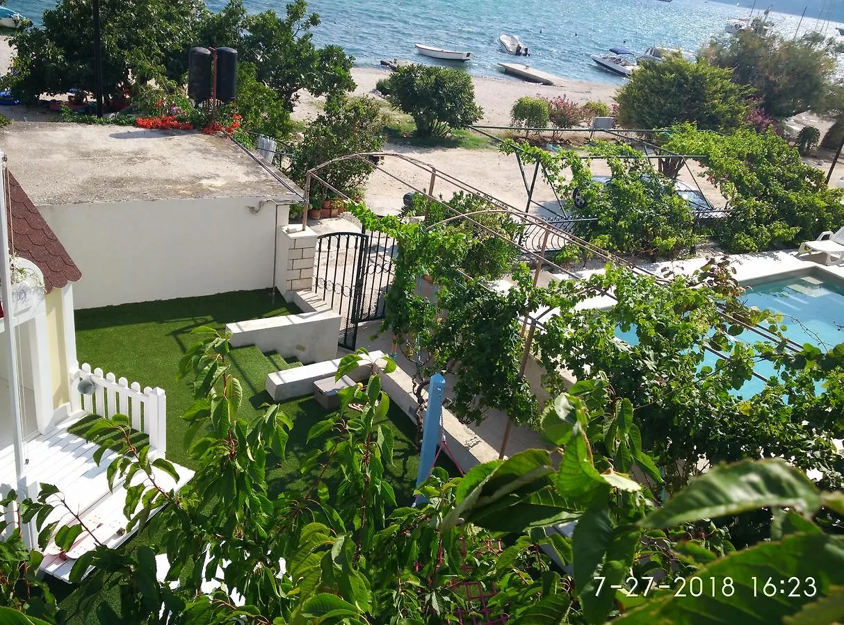 Apartments Gina Trogir Croatia