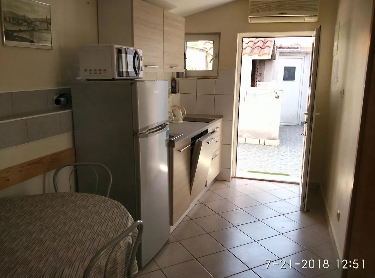 Apartments Gina Trogir Croatia