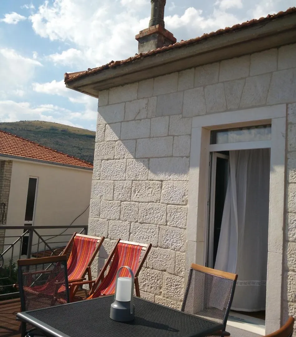 Apartments Gina Trogir