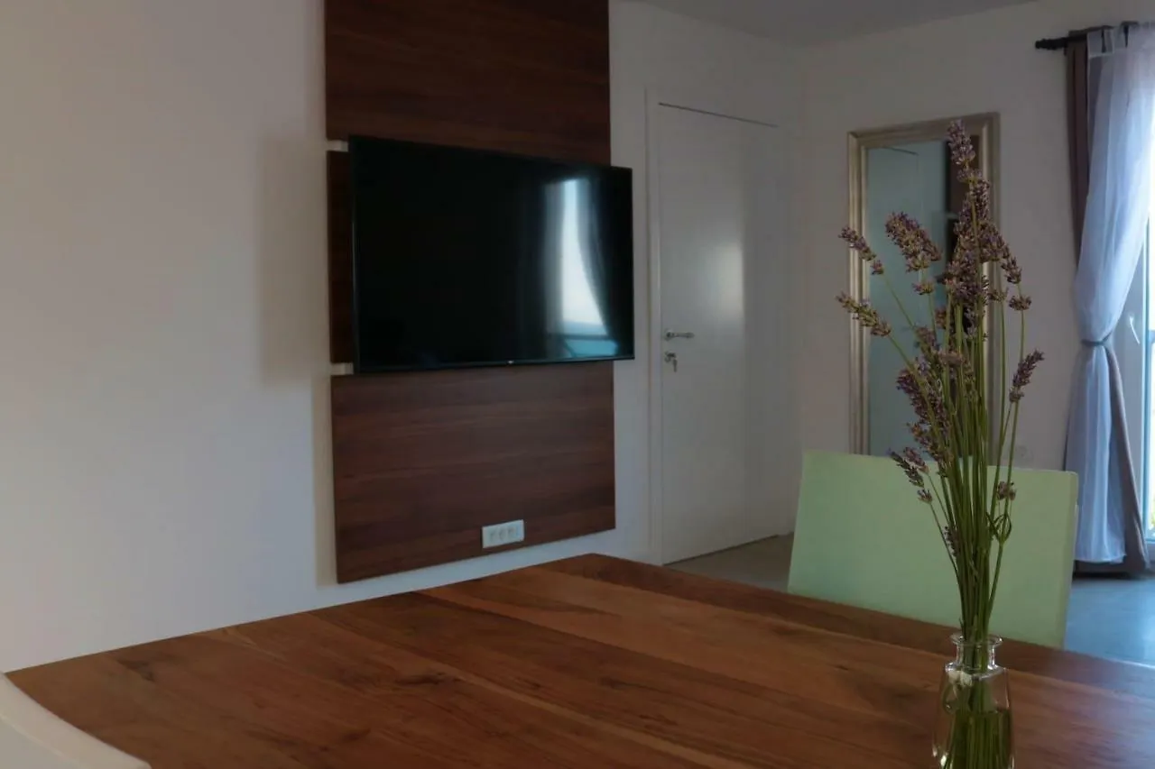 Apartments Gina Trogir