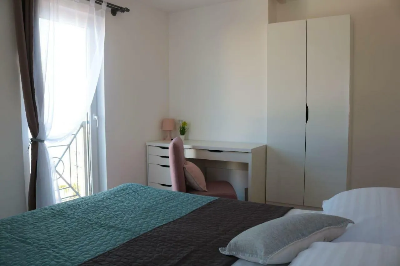 Apartments Gina Trogir 0*,  Croatia