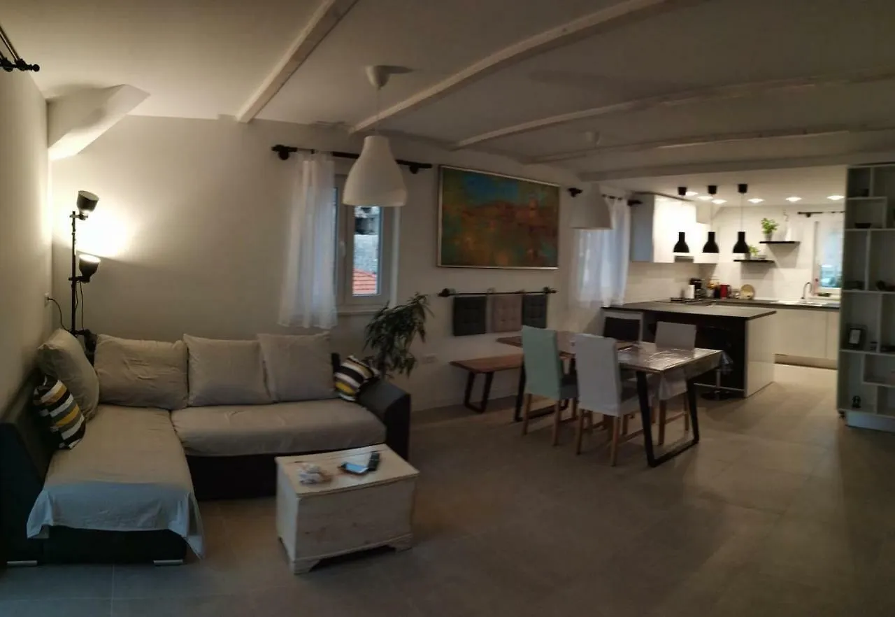 Apartments Gina Trogir